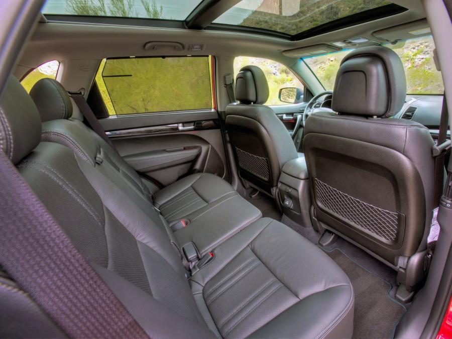  Kia Sorento SX 2012 года  (US) (фото 16 из 17)